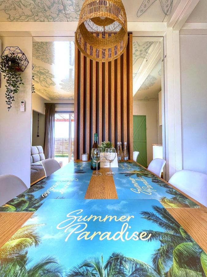 Rresort - Domki Z Krytym I Podgrzewanym Basenem, Sauna, Wifi, Parking W Cenie! Rewal Exterior foto