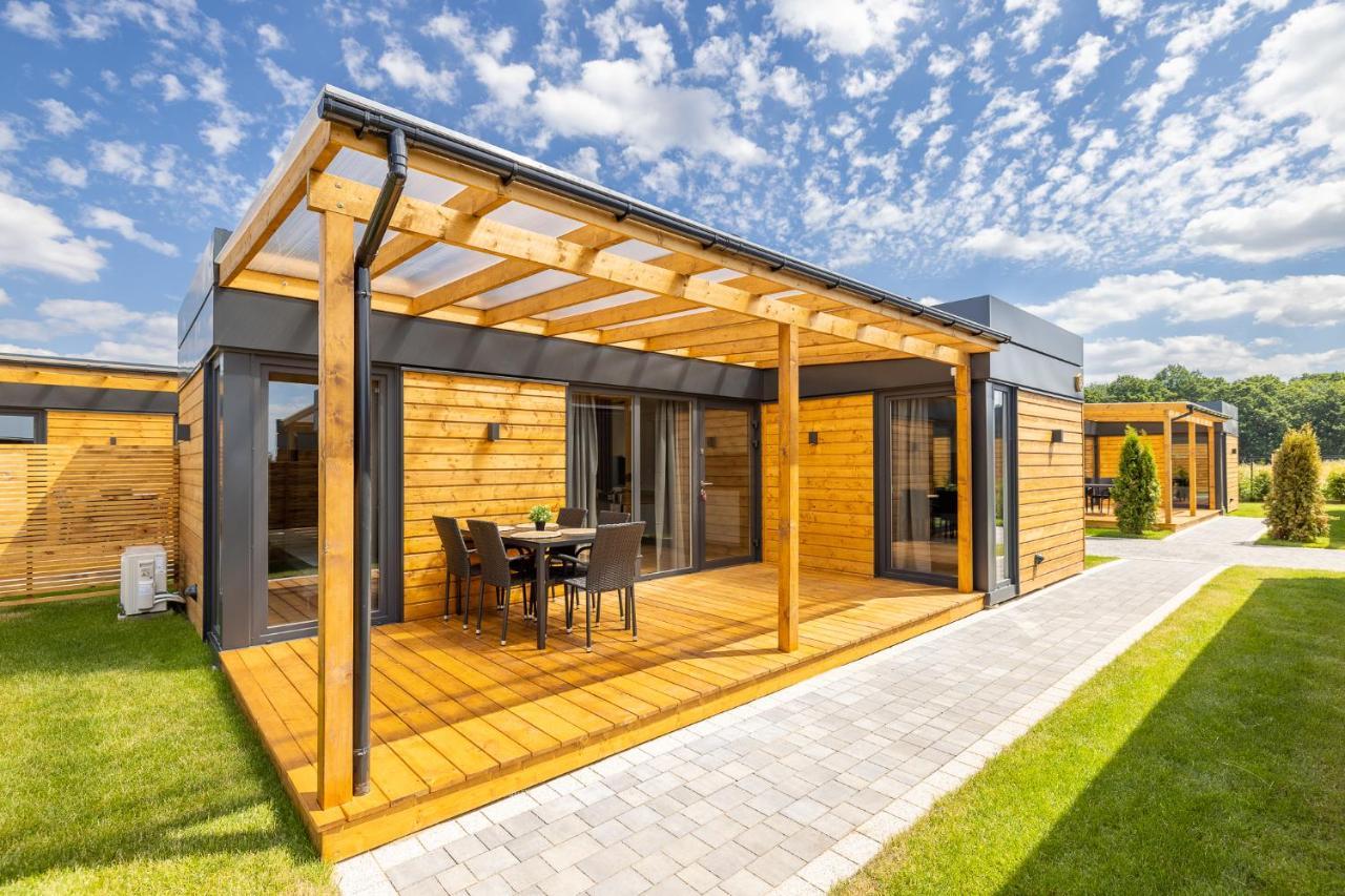 Rresort - Domki Z Krytym I Podgrzewanym Basenem, Sauna, Wifi, Parking W Cenie! Rewal Exterior foto