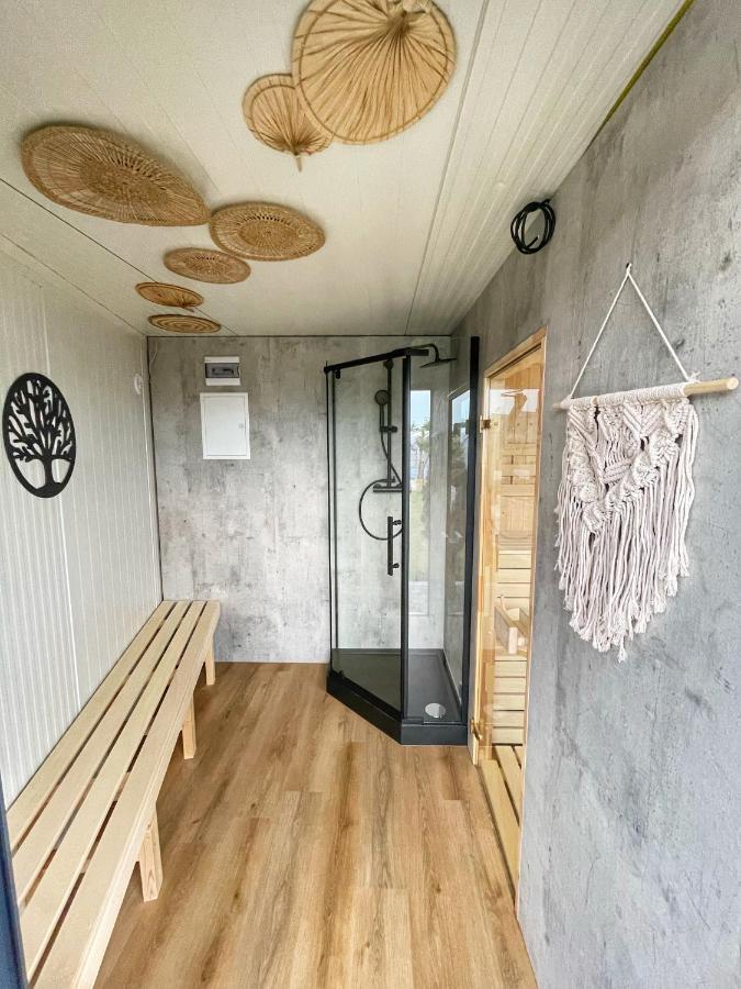 Rresort - Domki Z Krytym I Podgrzewanym Basenem, Sauna, Wifi, Parking W Cenie! Rewal Exterior foto